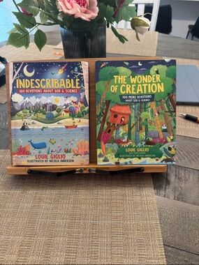 Indescribable & The Wonder of Creation - Louie Giglio (Set of 2)